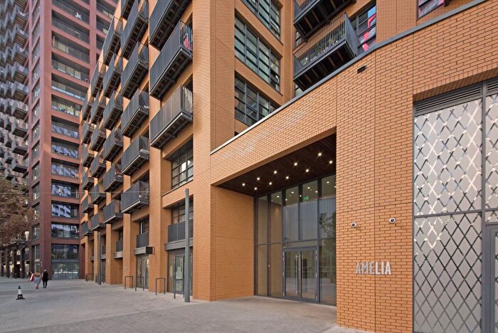 2 Bedroom Flat To Rent In Lyell Street, Canary Wharf, E14