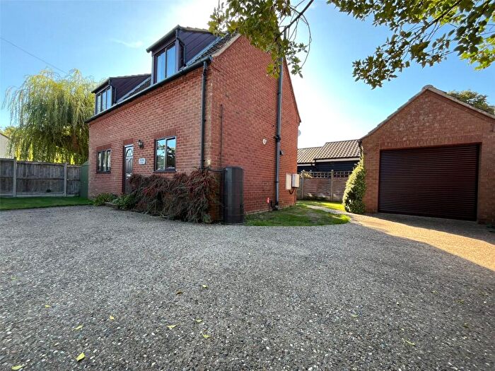 2 Bedroom Detached House For Sale In Chapel Street, Barford, Norwich, Norfolk, NR9