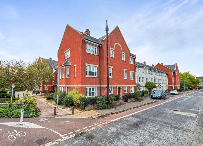 1 Bedroom Apartment For Sale In Ravensworth Gardens, Cambridge, CB1