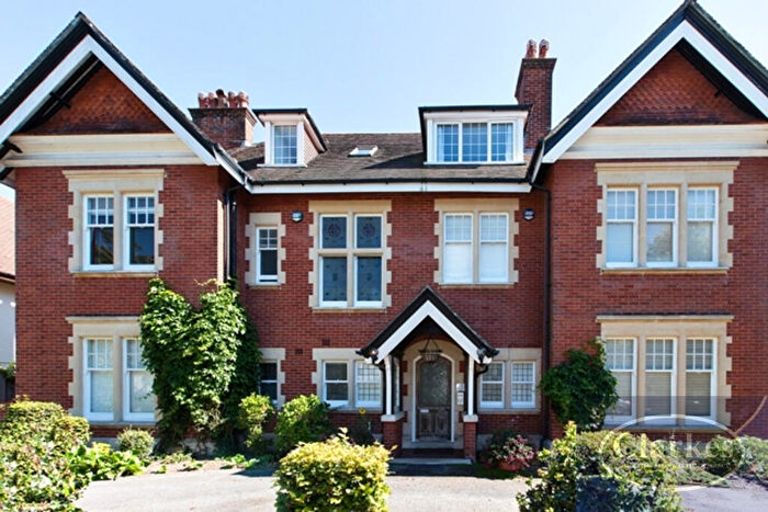 3 Bedroom Flat To Rent In St Anthonys Road, Meyrick Park, Dorset, BH2