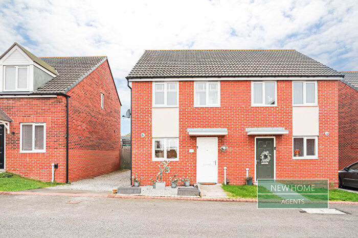 3 Bedroom Semi-Detached House For Sale In Fletcher Close, Sunderland, SR4
