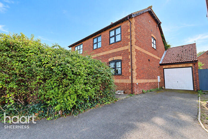 4 Bedroom Detached House For Sale In Anne Boleyn Close, Sheerness, ME12