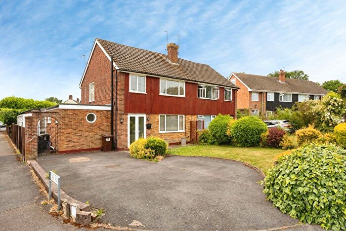 5 Bedroom Semi-Detached House For Sale In Hopgarden Road, Tonbridge, Kent, TN10