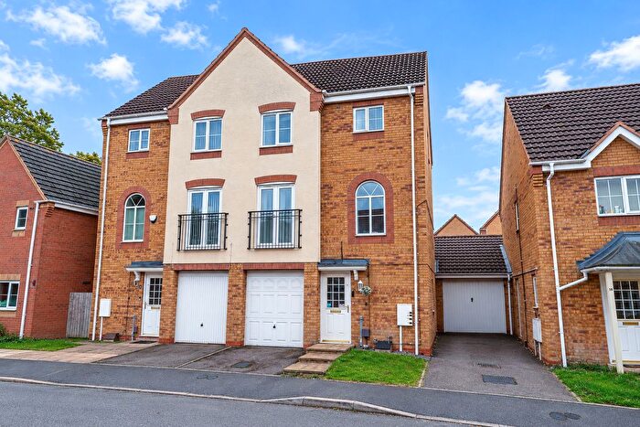 3 Bedroom Semi-Detached House For Sale In Thistley Close, Thorpe Astley, Leicester, Leicestershire, LE3