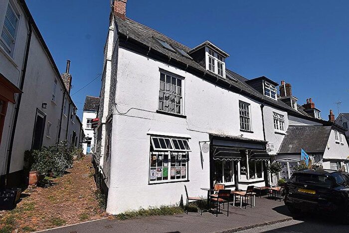 2 Bedroom Maisonette For Sale In Hoods Buildings, Fore Street, Topsham, Exeter, EX3