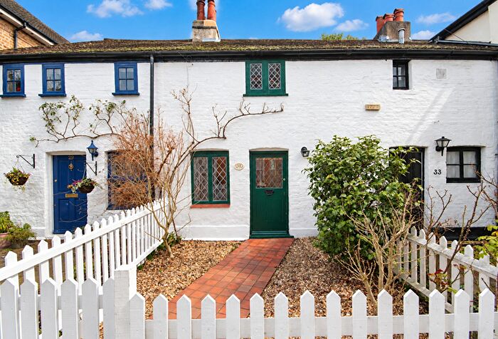 2 Bedroom Cottage To Rent In Chancery Lane, Beckenham, BR3