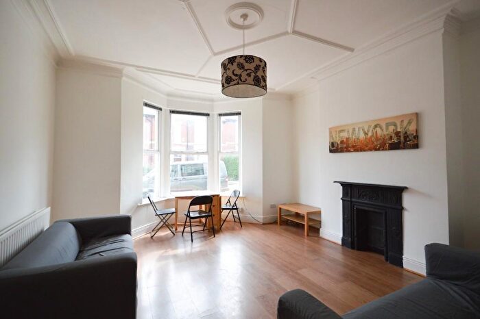 9 Bedroom House To Rent In Queens Road, Jesmond, Newcastle Upon Tyne, NE2