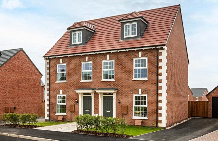 3 Bedroom Terraced House For Sale In Kirby Woodlands Monument Way Priors Hall Park Corby, NN17