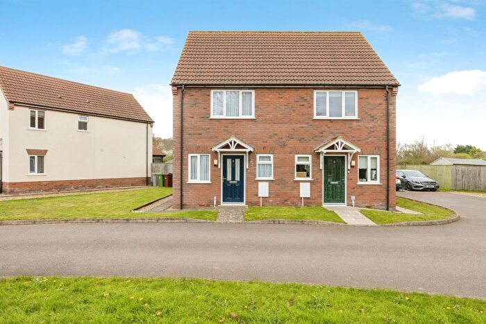 2 Bedroom Semi-Detached House For Sale In Chequers Meadow, Hainford, Norwich, NR10