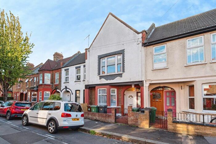 1 Bedroom Flat To Rent In Seymour Road, London, E10