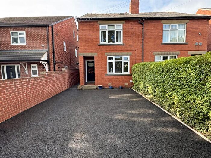 4 Bedroom Semi-Detached House For Sale In Halifax Road, Hartshead Moor, Cleckheaton, BD19