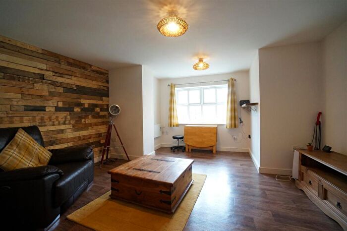 1 Bedroom Apartment To Rent In High Street, Apartment, Bangor, LL57