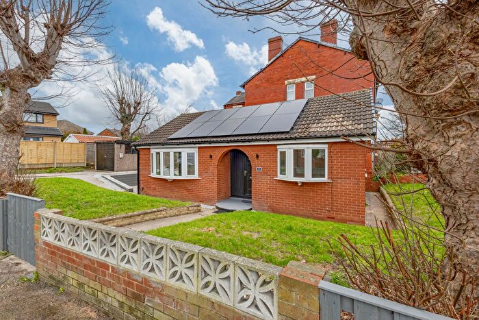2 Bedroom Detached Bungalow To Rent In Conway Road, WF2