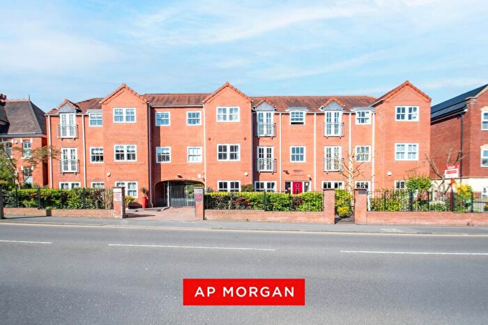 2 Bedroom Apartment For Sale In Worcester Street, Stourbridge, West Midlands, DY8