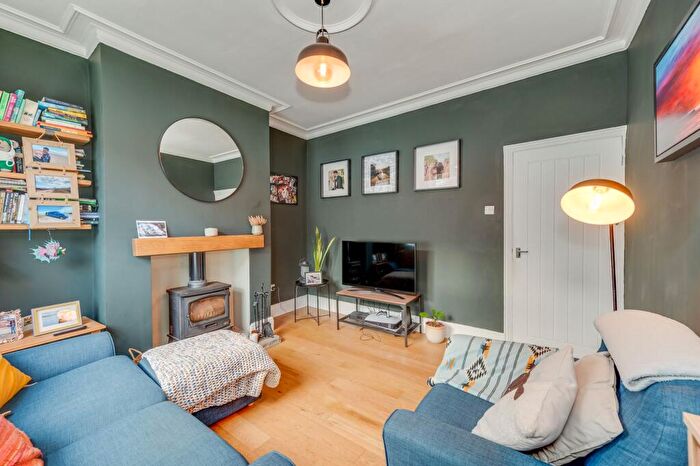 3 Bedroom Terraced House For Sale In Rushdale Road, Meersbrook, S8