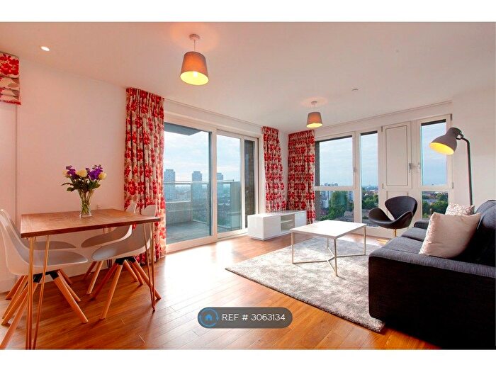 3 Bedroom Flat To Rent In Hannaford Walk, London, E3