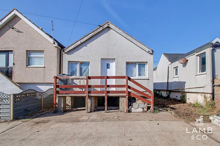 2 Bedroom Detached Bungalow For Sale In Austin Avenue, Jaywick, Clacton-On-Sea, CO15