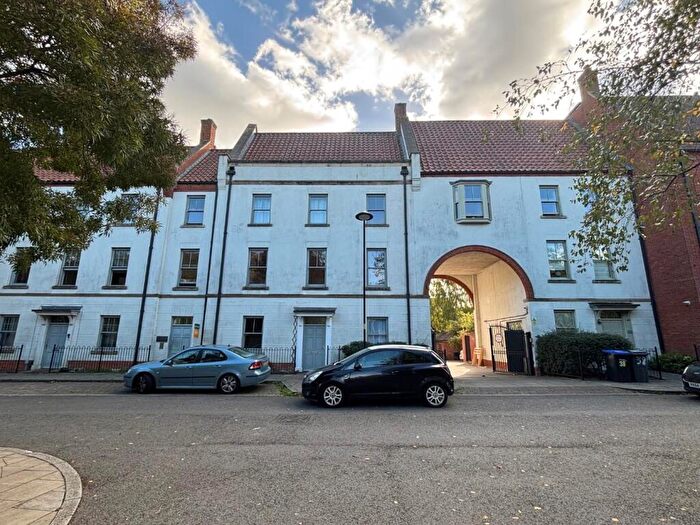 2 Bedroom Flat To Rent In Clickers Drive, Northampton, NN5