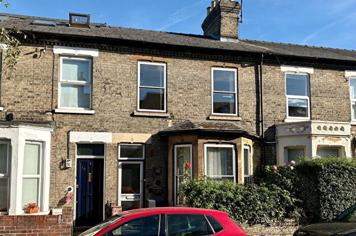 2 Bedroom Terraced House For Sale In Emery Street, Cambridge, CB1