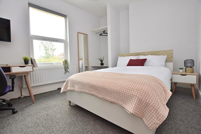 13 Bedroom Terraced House To Rent In Hotwell Road, Bristol, BS8