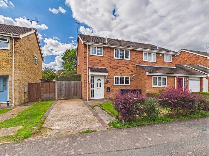 3 Bedroom Semi-Detached House For Sale In Southbourne, Ashford, TN23