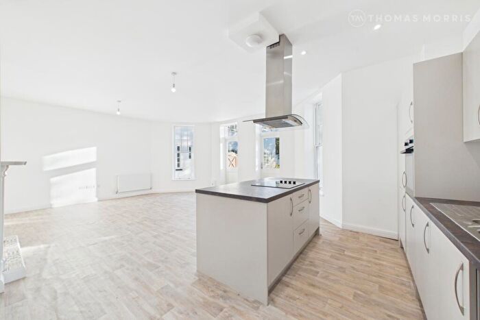 3 Bedroom Apartment To Rent In Cambridge Street, St. Neots, Cambridgeshire, PE19