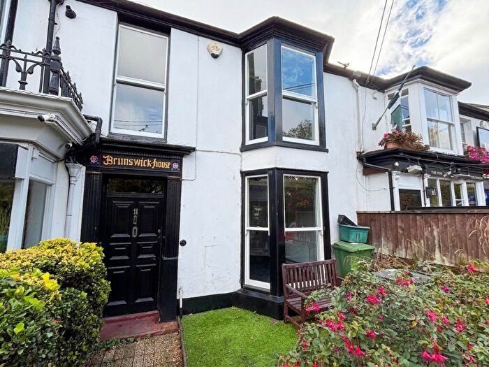 4 Bedroom Property To Rent In Brunswick Place, Dawlish, EX7