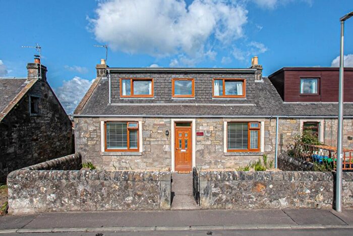 3 Bedroom Cottage To Rent In Pitlessie Road, KY15