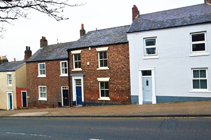5 Bedroom House To Rent In Gilesgate, Durham, DH1
