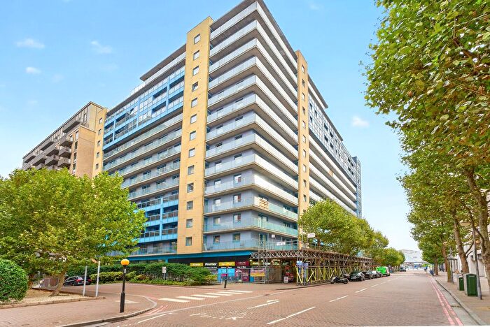 1 Bedroom Flat To Rent In Western Gateway, London, E16