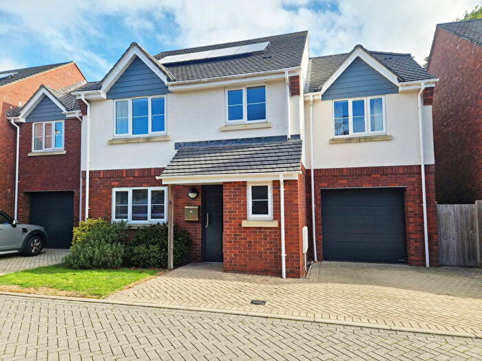 4 Bedroom Detached House For Sale In Cranfield Close, Exmouth, EX8