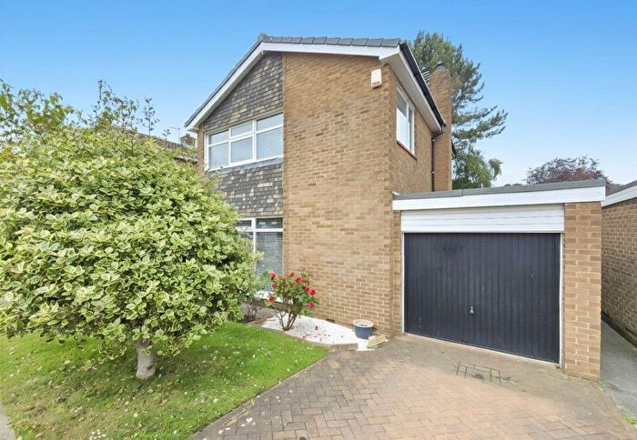 3 Bedroom Link Detached House To Rent In Highburn, Cramlington, NE23