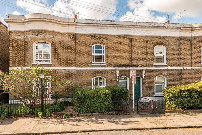 3 Bedroom Terraced House For Sale In Albyn Road, Brockley, SE8