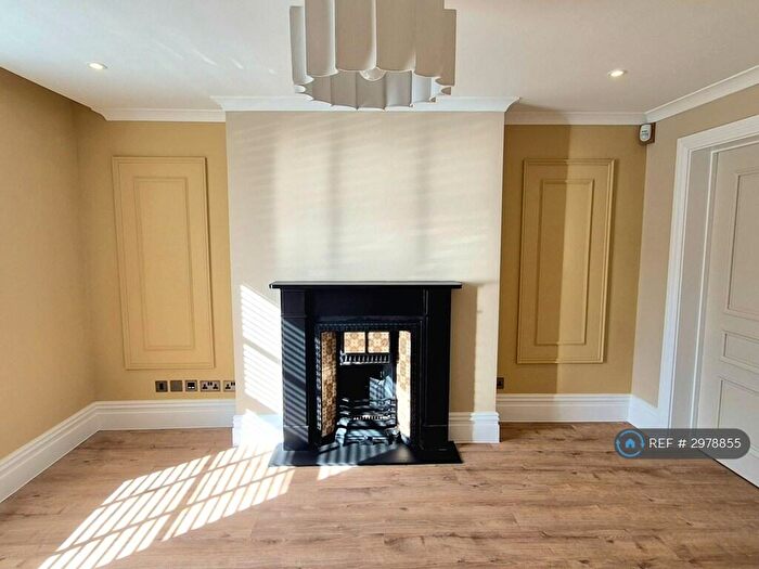 1 Bedroom Flat To Rent In Oxford St, Whitstable, CT5
