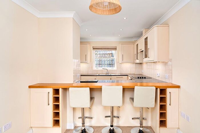 2 Bedroom Flat For Sale In Stones Court, Station Approach, Bradford On Avon, BA15