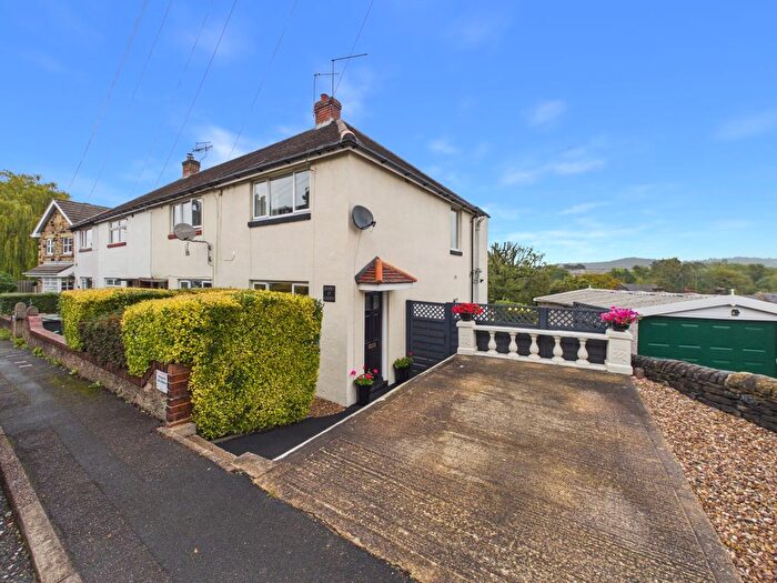 1 Bedroom End Of Terrace House For Sale In Quoit Green, Dronfield, Derbyshire, S18