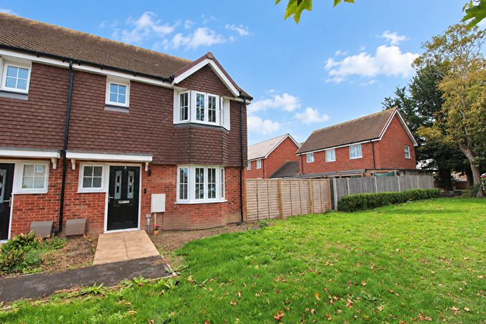 3 Bedroom Semi-Detached House For Sale In Gap Road, Margate, CT9