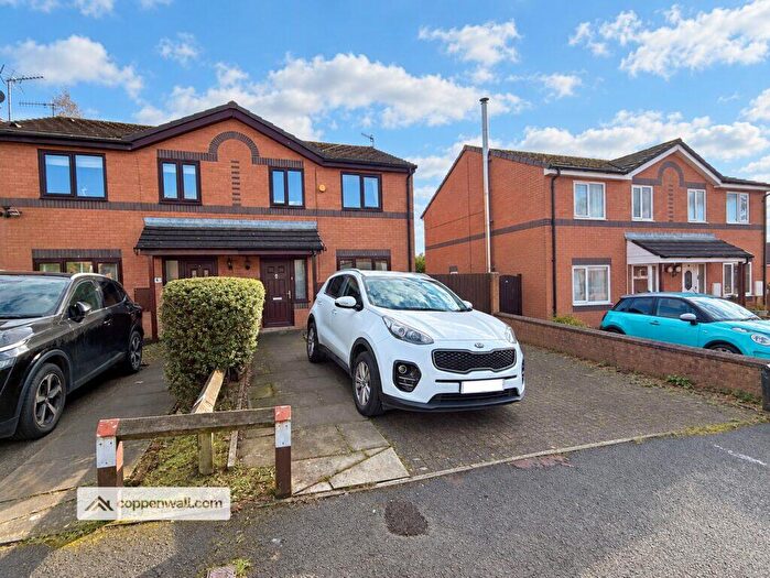 3 Bedroom Semi-Detached House For Sale In Rawsthorne Avenue, Edenfield, Rossendale, BL0