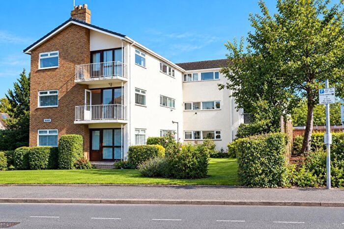 2 Bedroom Flat To Rent In Overton Park, Cheltenham, GL50