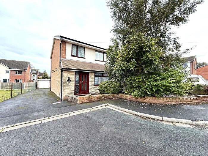 3 Bedroom Semi-Detached House For Sale In Highfield Avenue, Inskip, PR4