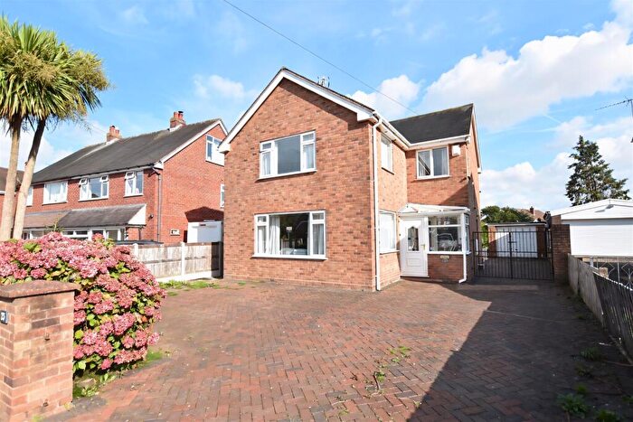 3 Bedroom Detached House For Sale In Ffordd Elfed, Wrexham, LL12