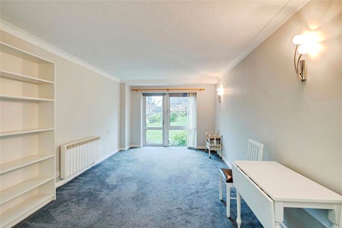 1 Bedroom Apartment For Sale In Homestour House, Christchurch, BH23