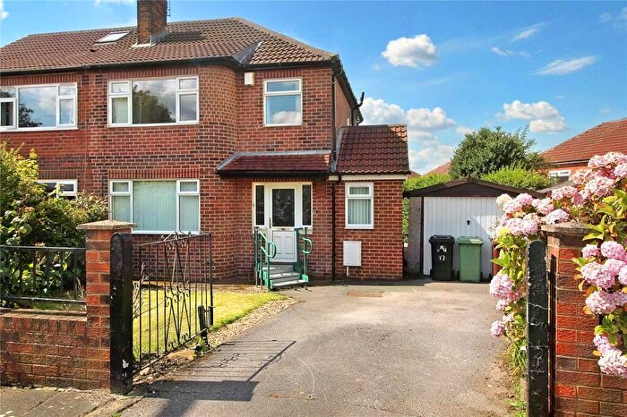 3 Bedroom Semi-Detached House To Rent In Hawkhill Drive, Leeds, West Yorkshire, LS15