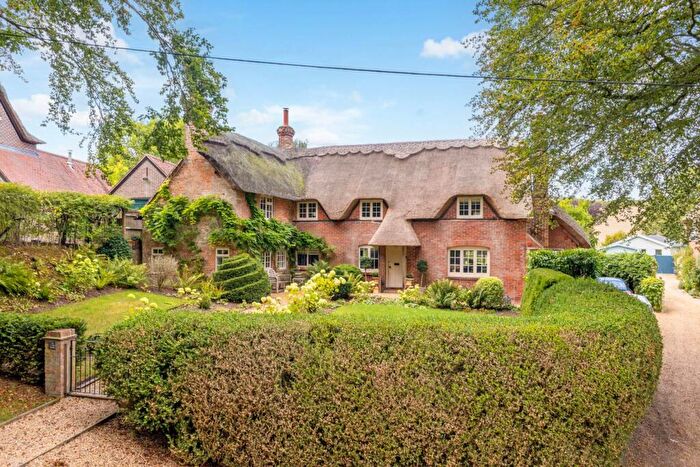 4 Bedroom Detached House For Sale In Kingston Road, Shalbourne, Marlborough, Wiltshire, SN8