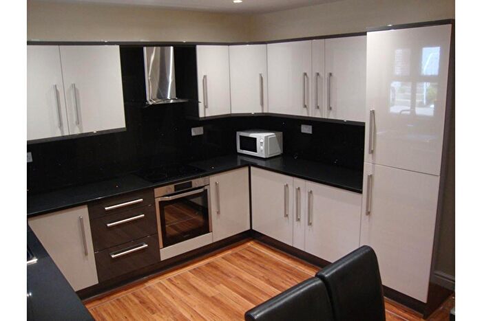 5 Bedroom Flat To Rent In Gell Street, City Centre, Sheffield, S3