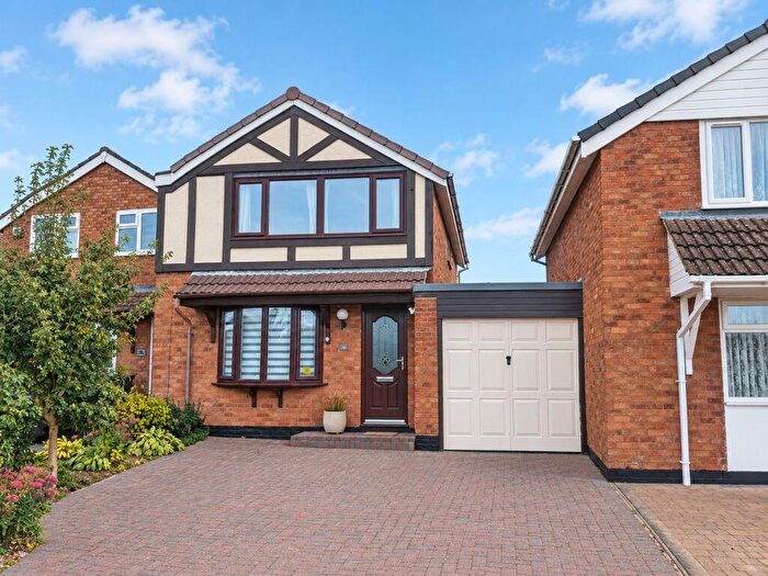 3 Bedroom Semi-Detached House For Sale In Norfolk Crescent, Nuneaton, CV10