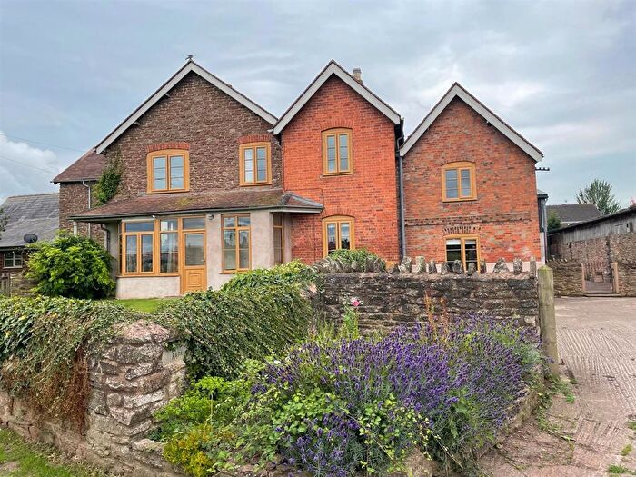 5 Bedroom Semi-Detached House To Rent In Lower Bullingham, Watery Lane, HR2