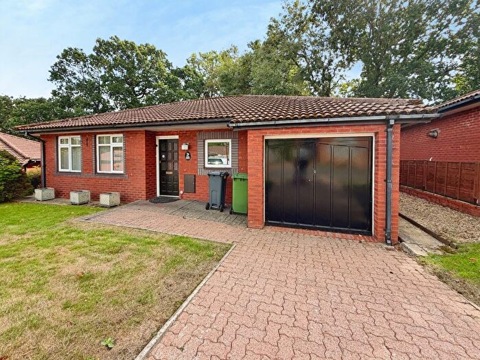 2 Bedroom Bungalow For Sale In Cyncoed Avenue, Cardiff, CF23