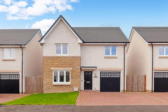 4 Bedroom Detached Villa For Sale In Briestonhill Drive, West Calder, EH55
