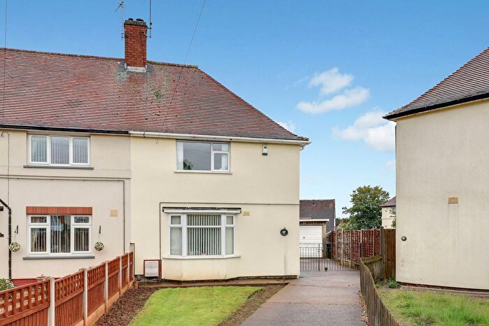 3 Bedroom End Of Terrace House For Sale In Brinsley Close, Nottingham, NG8